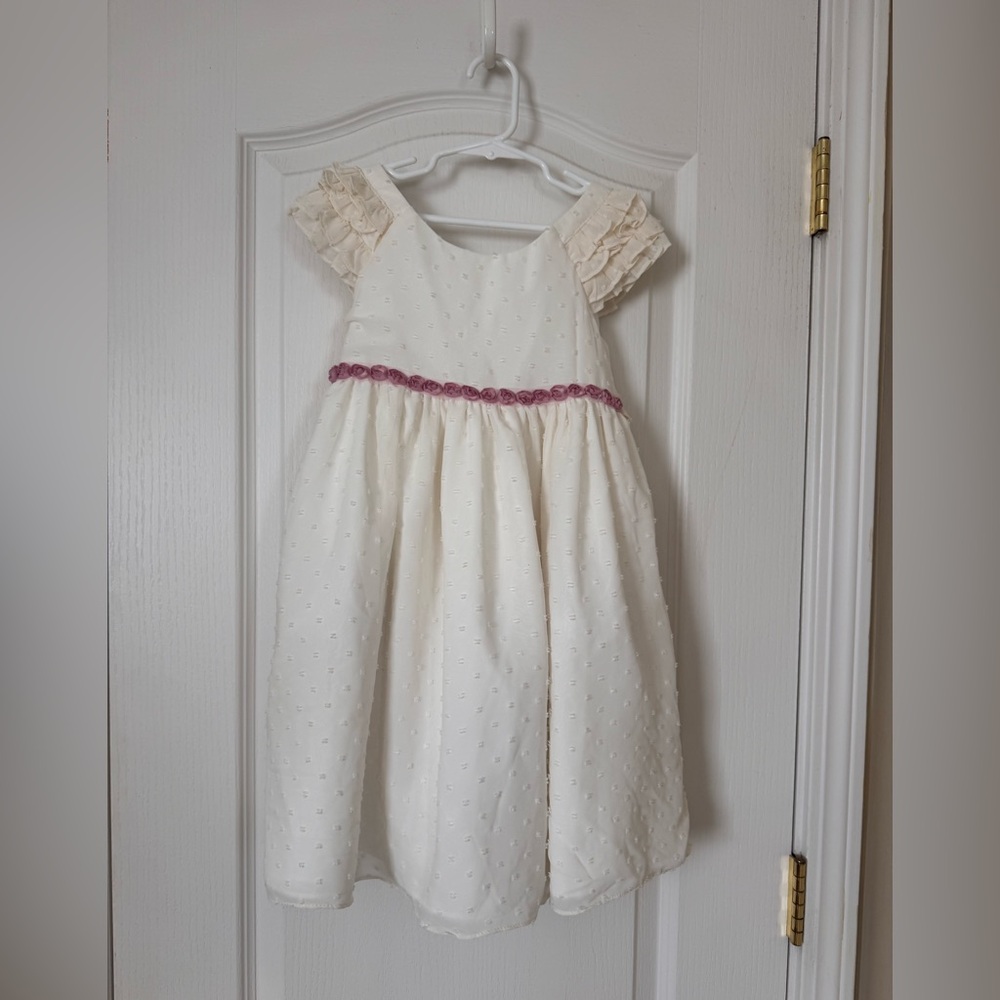 Laura Ashley London Girls Cream Party Dress Ruffle Sleeves Rose Trim size 6